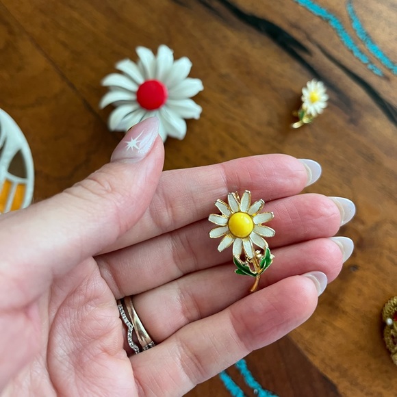 Vintage daisy brooch mid century modern pin as is - Picture 3 of 5